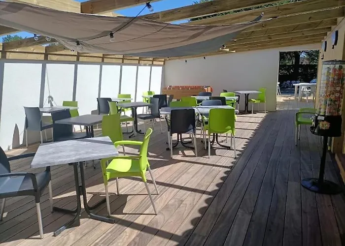 Hébergement de vacances La Océane Avec Piscine, à Pied Saint-Hilaire-de-Riez